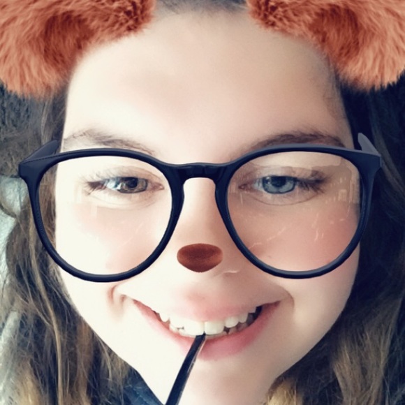 Meet your Posher, Abi - Picture 1 of 1